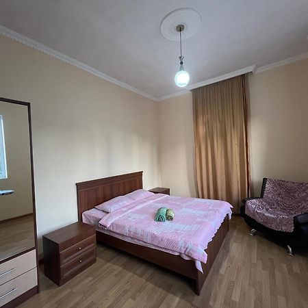 באטומי Apartment Merabi מראה חיצוני תמונה