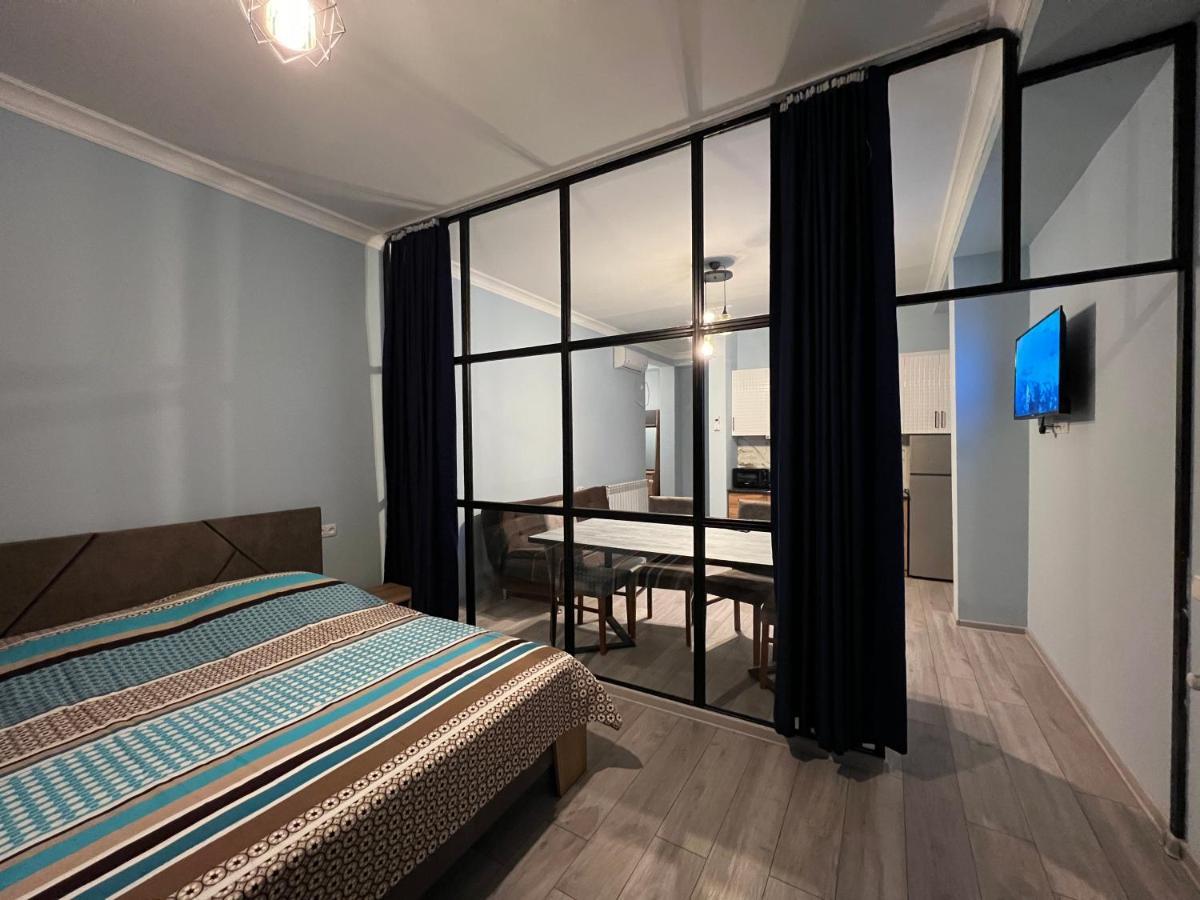 באטומי Apartment Merabi מראה חיצוני תמונה