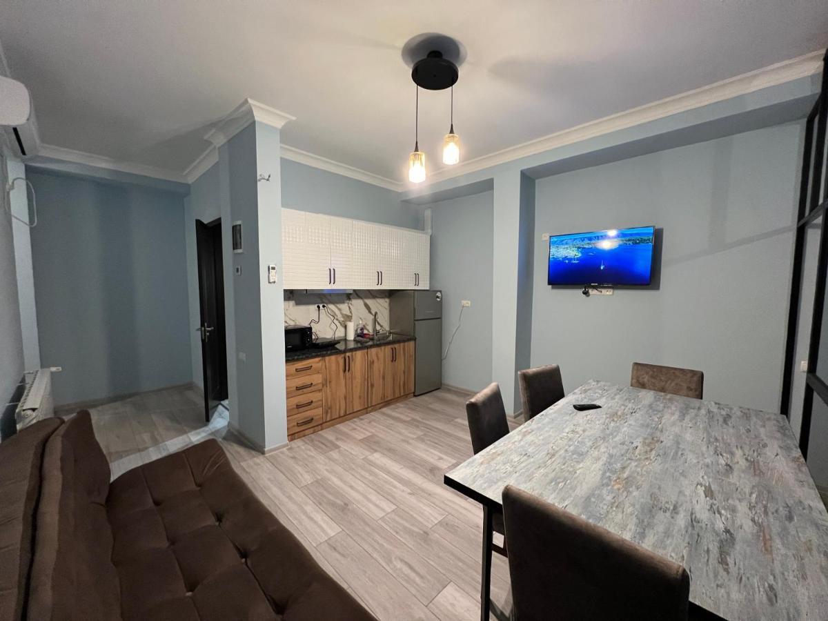 באטומי Apartment Merabi מראה חיצוני תמונה