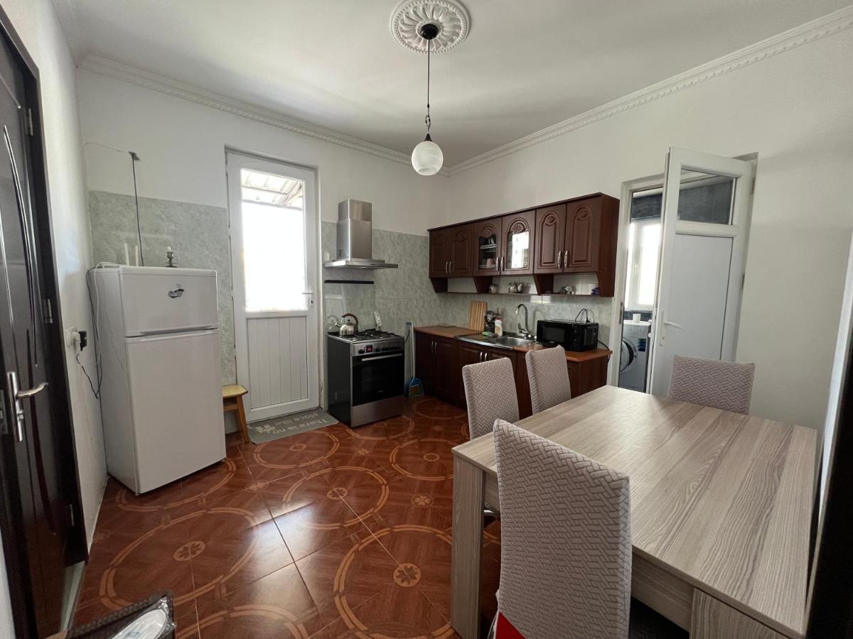 באטומי Apartment Merabi מראה חיצוני תמונה