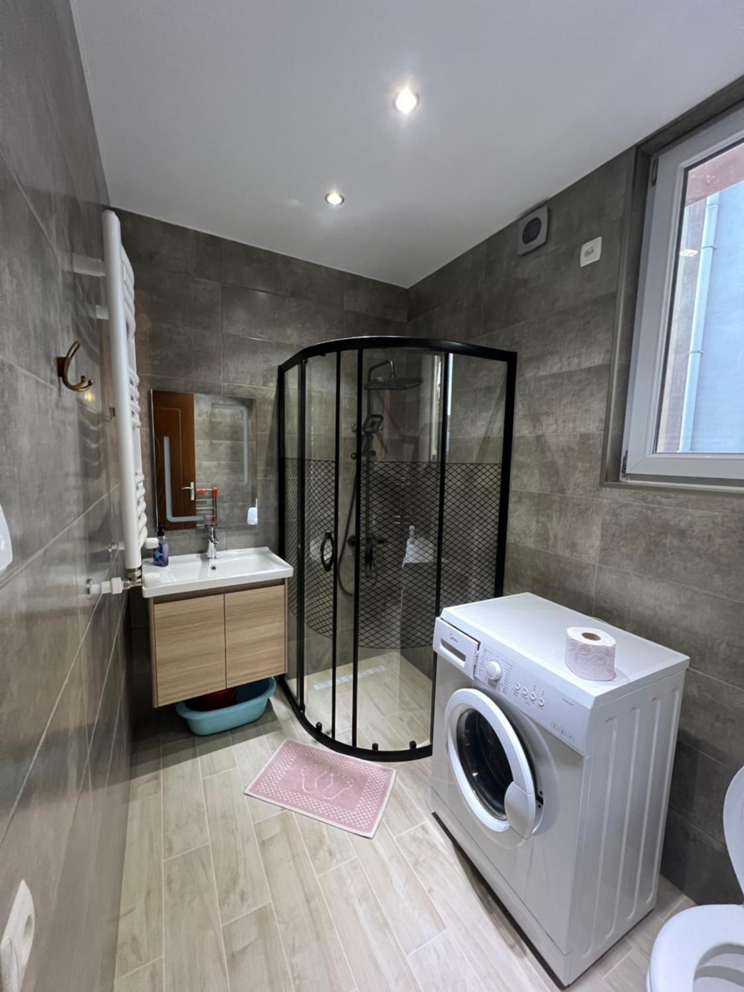 באטומי Apartment Merabi מראה חיצוני תמונה