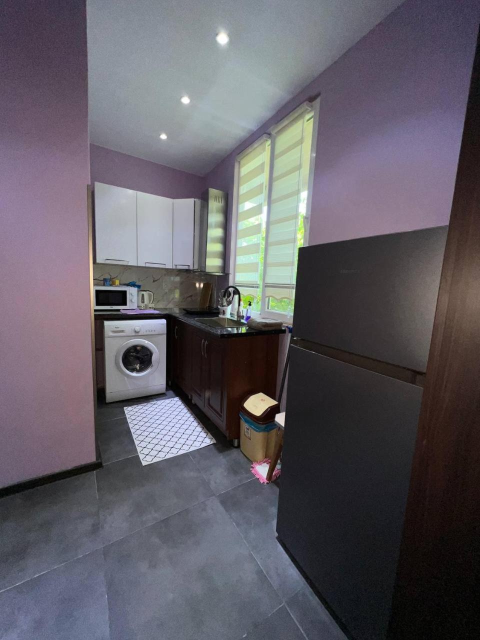 באטומי Apartment Merabi מראה חיצוני תמונה
